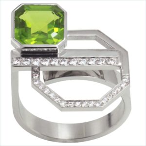 bague géo péridot rectangle pans coupés et diamants or blanc palladié