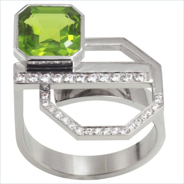 bague géo péridot rectangle pans coupés et diamants or blanc palladié