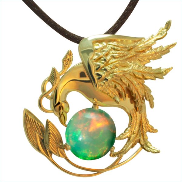 pendentif phénix opale sur or jaune