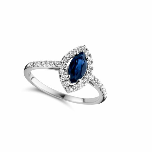 bague solitaire saphir ovale accompagné diamants - or blanc 18 carats – Image 3