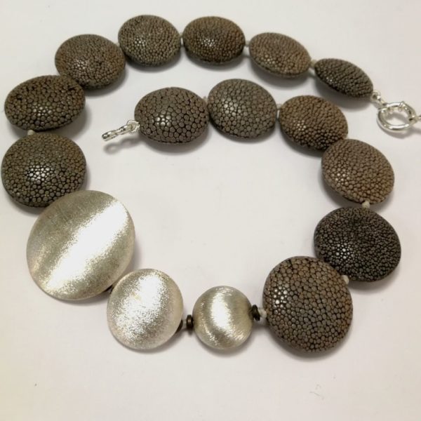 Collier galuchat et argent 925 brossé