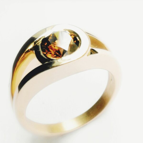 Bague Avalon diamant brun/cognac 1.07 carat or jaune 18 carats – Image 3