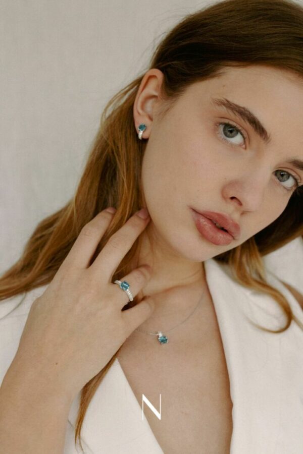 bague coussin facetté topaze bleue pierre imitation, argent 925 et oxydes zirconium – Image 4