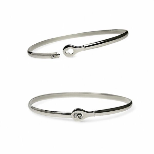 Bracelet 1/2 jonc ouvrant or blanc 18 carats 750/000 et diamant