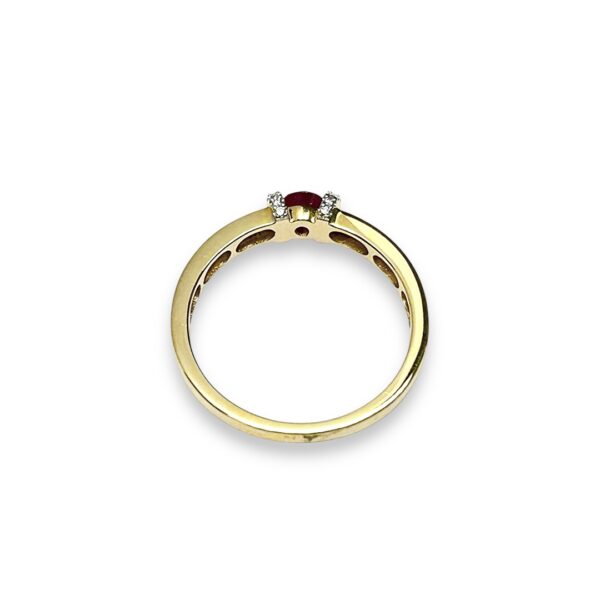 Bague rubis demi serti diamants griffes or jaune 18 carats 750/000ème – Image 2