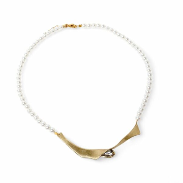 COLLIER BLOOM EN BRONZE, PERLES DE LAVE et CRYSTAL NOIR – Image 3