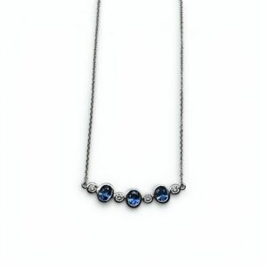 Collier saphirs de Ceylan et diamants sur or blanc 18 carats 750/000 Cherbourg